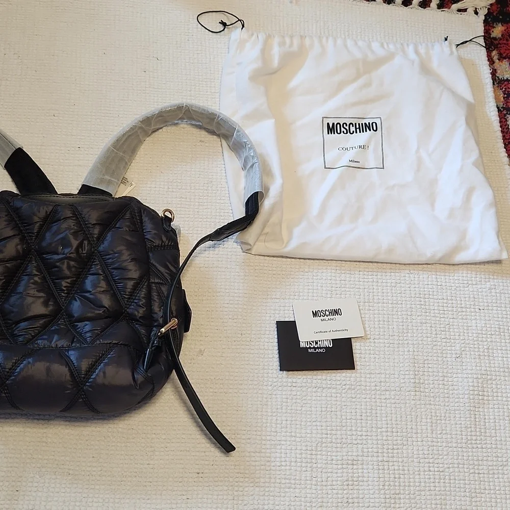 Moschino nwt no